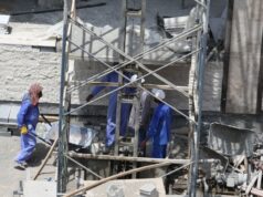 கோடை வெயில்: ஓமனில் மதிய நேரத்தில் தொழிலாளர்களை வேலைக்கு அமர்த்தக் கூடாது! – தொழிலாளர் அமைச்சகம் எச்சரிக்கை