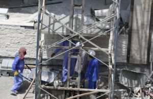 கோடை வெயில்: ஓமனில் மதிய நேரத்தில் தொழிலாளர்களை வேலைக்கு அமர்த்தக் கூடாது! – தொழிலாளர் அமைச்சகம் எச்சரிக்கை