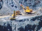 இளங்கலை பட்டம் பெற்ற சவூதி குடிமக்களுக்கு மட்டுமே தொழில்துறை மற்றும் சுரங்க ஆலோசனை உரிமங்கள்.