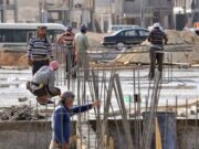 சூரிய ஒளியின் கீழ் வேலை செய்வதற்கான தடையை மீறினால் புகாரளிக்கப்பட வேண்டும்.