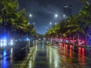 சவூதியின் பெரும்பாலான பகுதிகளில் மழை பெய்யும் என்பதால், மக்கள் எச்சரிக்கையுடன் இருக்குமாறு சிவில் பாதுகாப்பு துறை கேட்டுக்கொண்டுள்ளது.