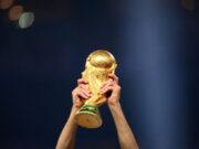 சவூதி அரேபியா 2034 இல் உலகக்கோப்பை கால்பந்து போட்டியை நடத்துகிறது.