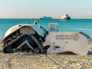 செங்கடல் குளோபல் கடற்கரையை சுத்தம் செய்ய புதுமையான ரோபோ அறிமுகம்.