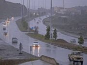 சவூதியின் பெரும்பாலான பகுதிகளில் புதன் கிழமை வரை இடியுடன் கூடிய மழை பெய்யும்.