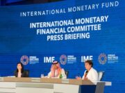 உலகளாவிய பொருளாதார சவால்கள் மற்றும் IMF இன் திறன் மேம்பாட்டு முயற்சிகள் குறித்து விவாதிதார் சவூதி நிதியமைச்சர்.