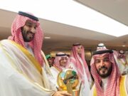 அல் ஹிலாலுக்கு கிங்ஸ் கோப்பையை வழங்கிய பட்டத்து இளவரசர்.