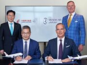 சீனா ஈஸ்டர்ன் ஏர்லைன்ஸ் நிறுவனத்துடன் புரிந்துணர்வு ஒப்பந்தத்தில் கையெழுத்திட்டுள்ள ரியாத் ஏர் நிறுவனம்.