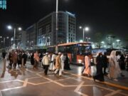 ஹஜ்ஜிற்காக மக்காவிற்கு வரும் பயணிகளைச் சுமூகமாக கொண்டு செல்வதை மதினா ஏஜென்சிகள் உறுதி செய்கின்றன.