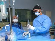 கிங் அப்துல்லா மெடிக்கல் சிட்டியில் ரஷ்ய பயணி ஒருவரை நெஞ்சு வழியில் இருந்து காப்பாற்றிய மருத்துவக் குழு.