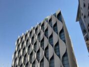 தாய்ப்பாலுக்கு மாற்றாக விலையில் முறைகேடு செய்ததற்காக நான்கு நிறுவனங்கள் மீது கிரிமினல் வழக்குகள் பதிவு செய்யப்பட்டுள்ளன.