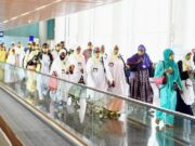 ஹஜ் சடங்குகளை முடித்துவிட்டு தாயகம் திரும்பிய ஹஜ் பயணிகள்.